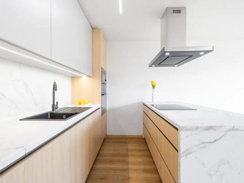 Prodej bytu 3+kk, Praha - Prosek, Vysočanská, 82 m2