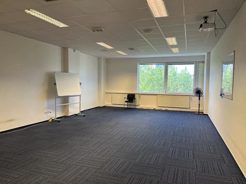 Pronájem kanceláře, Praha - Holešovice, Jankovcova, 279 m2