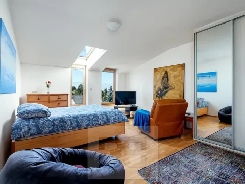 Prodej bytu 4+kk, Průhonice, Uhříněveská, 126 m2