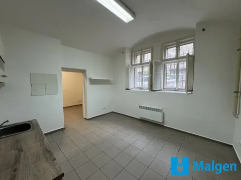 Pronájem kanceláře, Praha - Smíchov, Grafická, 28 m2