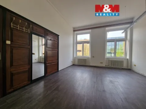 Pronájem kanceláře, Trutnov - Střední Předměstí, Spojenecká, 29 m2