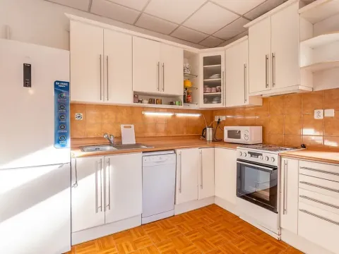 Pronájem bytu 2+1, Teplice, Čs. dobrovolců, 84 m2