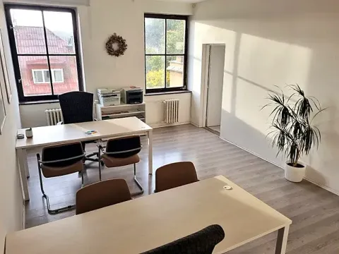 Pronájem kanceláře, Brno, Husova, 69 m2