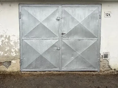 Pronájem garáže, Terezín, Pražská, 22 m2