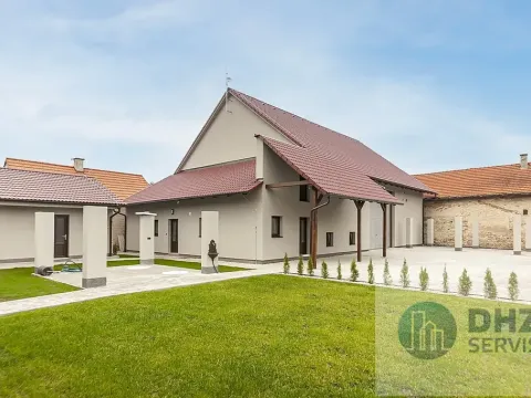 Pronájem komerční nemovitosti, Hořátev, 22 m2