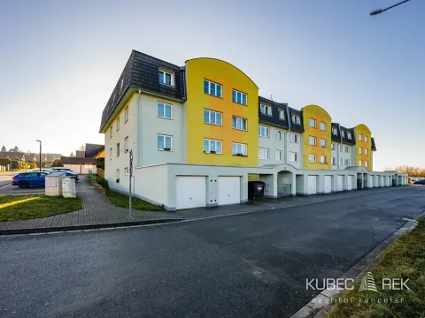 Prodej bytu 2+1, Tábor, Nad Obchvatem, 63 m2