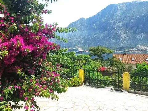 Prodej rodinného domu, Prčanj, Černá Hora, 70 m2