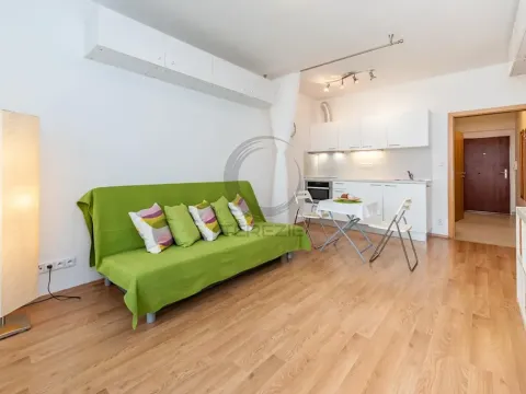 Prodej bytu 1+kk, Klášterec nad Ohří, Královéhradecká, 21 m2