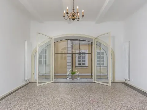 Pronájem kanceláře, Praha - Staré Město, Martinská, 76 m2