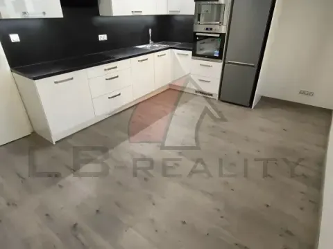 Pronájem bytu 2+kk, Kolín, Politických vězňů, 45 m2