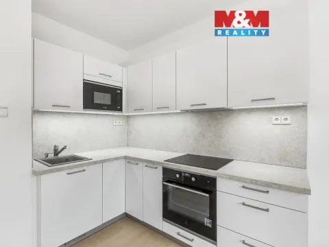 Prodej bytu 2+kk, Praha - Modřany, Urbánkova, 44 m2