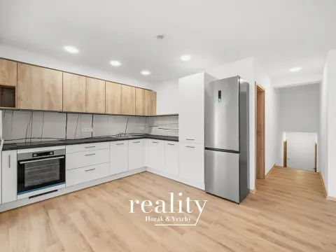 Pronájem bytu 2+kk, Jihlava, Na Nivách, 66 m2