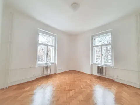 Pronájem bytu 2+kk, Praha - Vinohrady, Bruselská, 43 m2