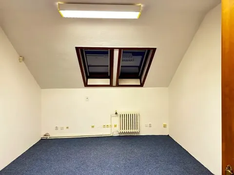 Pronájem kanceláře, Nový Jičín, Masarykovo nám., 19 m2