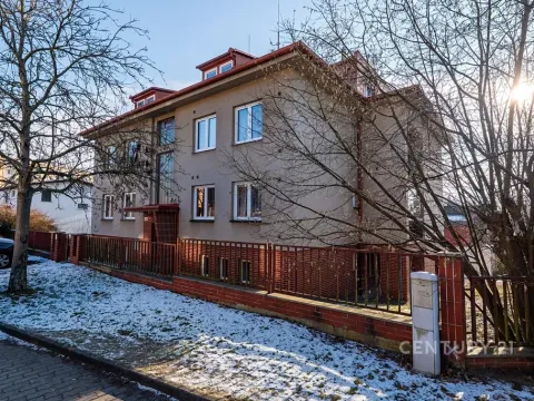 Prodej bytu 3+1, Plzeň, Na Bradlavce, 104 m2