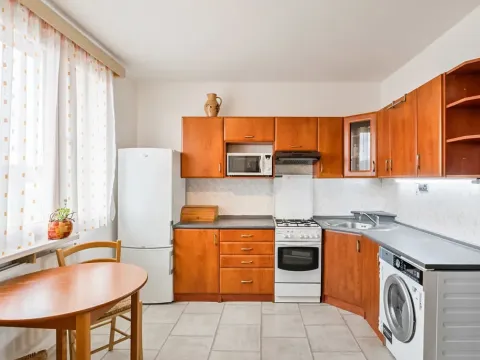 Pronájem bytu 1+1, Rokycany, Pod Ohradou, 35 m2