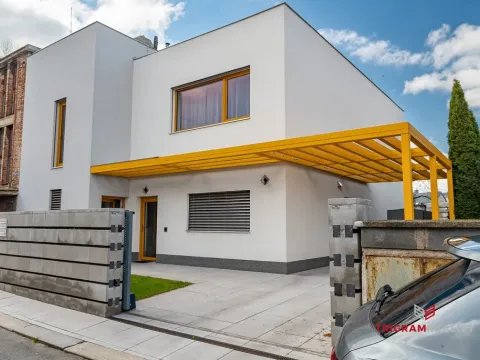 Pronájem bytu 1+kk, Hradec Králové - Pražské Předměstí, Želivského, 39 m2