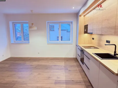 Pronájem bytu 3+kk, Benešov, Ulrichova, 75 m2