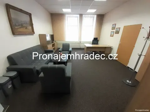 Pronájem kanceláře, Hradec Králové, Československé armády, 32 m2