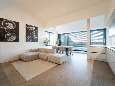 Prodej bytu 4+kk, Mikulov, 28. října, 123 m2