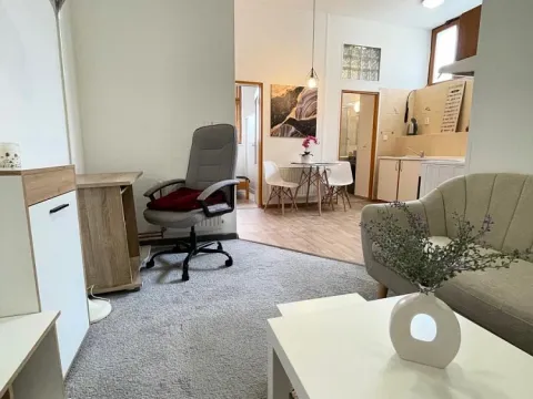 Prodej bytu 2+kk, Jablonec nad Nisou, Jungmannova, 32 m2