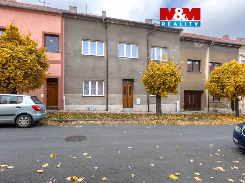 Prodej činžovního domu, Louny, Karlova, 193 m2