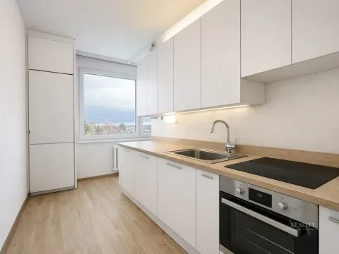 Prodej bytu 2+1, Jičín - Valdické Předměstí, U stadionu, 52 m2