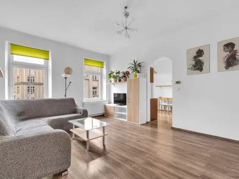 Pronájem bytu 2+1, Hradec Králové, Masarykovo náměstí, 50 m2