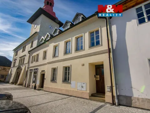 Pronájem bytu 3+kk, Bělá pod Bezdězem, Masarykovo náměstí, 100 m2