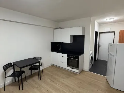 Pronájem bytu 1+kk, Praha - Radotín, Vrážská, 25 m2