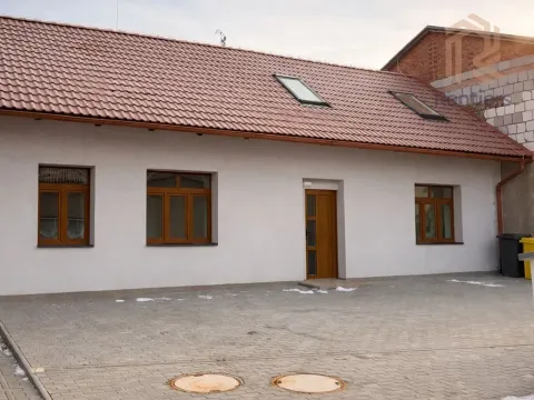 Prodej rodinného domu, Rostoklaty, 145 m2