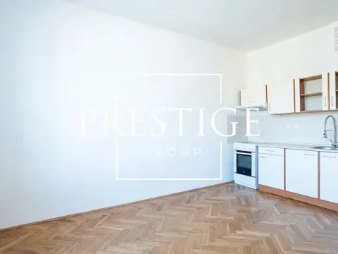 Pronájem bytu 2+kk, Praha - Holešovice, Veletržní, 42 m2
