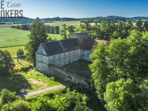 Prodej komerční, Buzice, 1800 m2