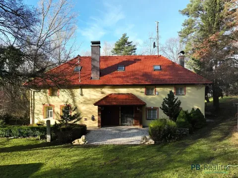 Prodej rodinného domu, Křemže, 450 m2