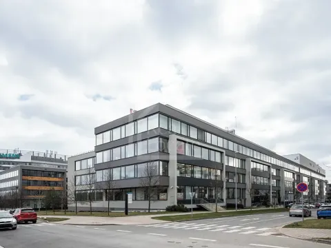 Pronájem kanceláře, Praha - Stodůlky, Laurinova, 330 m2