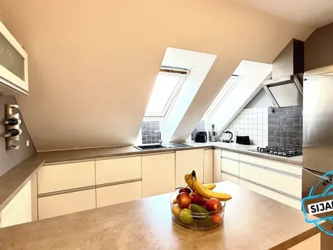 Prodej bytu 3+kk, Krnov, Sv. Ducha, 84 m2