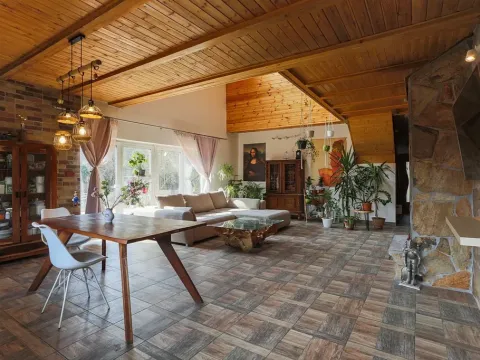 Prodej rodinného domu, Zadní Třebaň, 258 m2