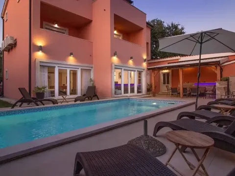 Prodej vily, Medulin, Chorvatsko, 360 m2