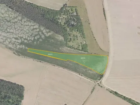 Prodej pole, Uhy, 19159 m2