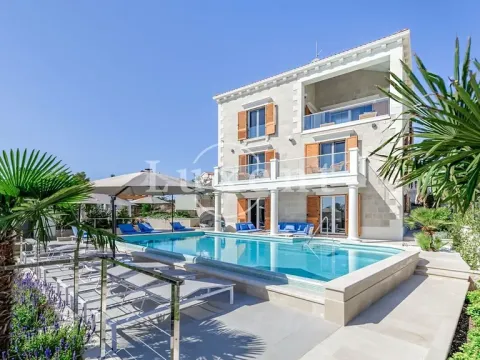 Prodej vily, Rogoznica, Chorvatsko, 420 m2