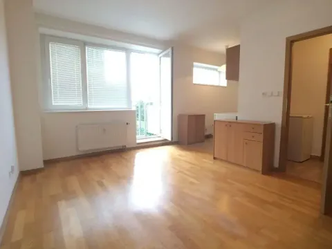 Pronájem bytu 1+kk, Praha - Troja, Vřesová, 28 m2