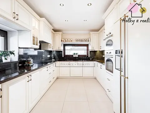 Prodej rodinného domu, Psáry, U Studny, 298 m2