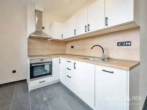 Prodej bytu 2+1, Pacov, Jana Vojny, 49 m2