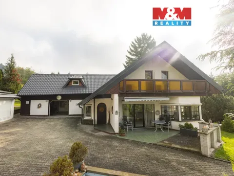 Prodej rodinného domu, Loučim, 300 m2