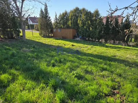 Pronájem zahrady, Hradec Králové, 511 m2