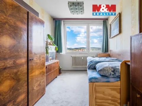 Prodej bytu 2+kk, Králův Dvůr, Nad Stadionem, 41 m2