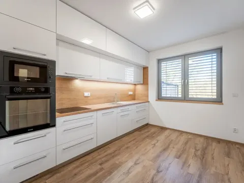 Prodej rodinného domu, Bošovice, 96 m2