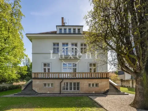 Prodej vily, Praha - Bubeneč, Heineho, 726 m2