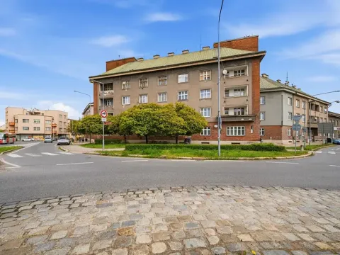 Prodej bytu 1+1, Kolín, Veltrubská, 49 m2