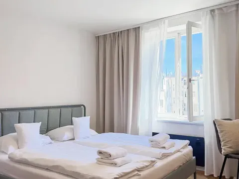 Pronájem bytu 1+1, Praha - Vinohrady, Sázavská, 28 m2